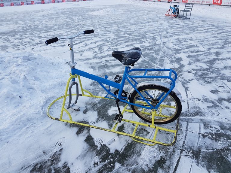 Bike skating